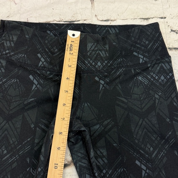 Alo Cropped Leggings Size M - Picture 4 of 10